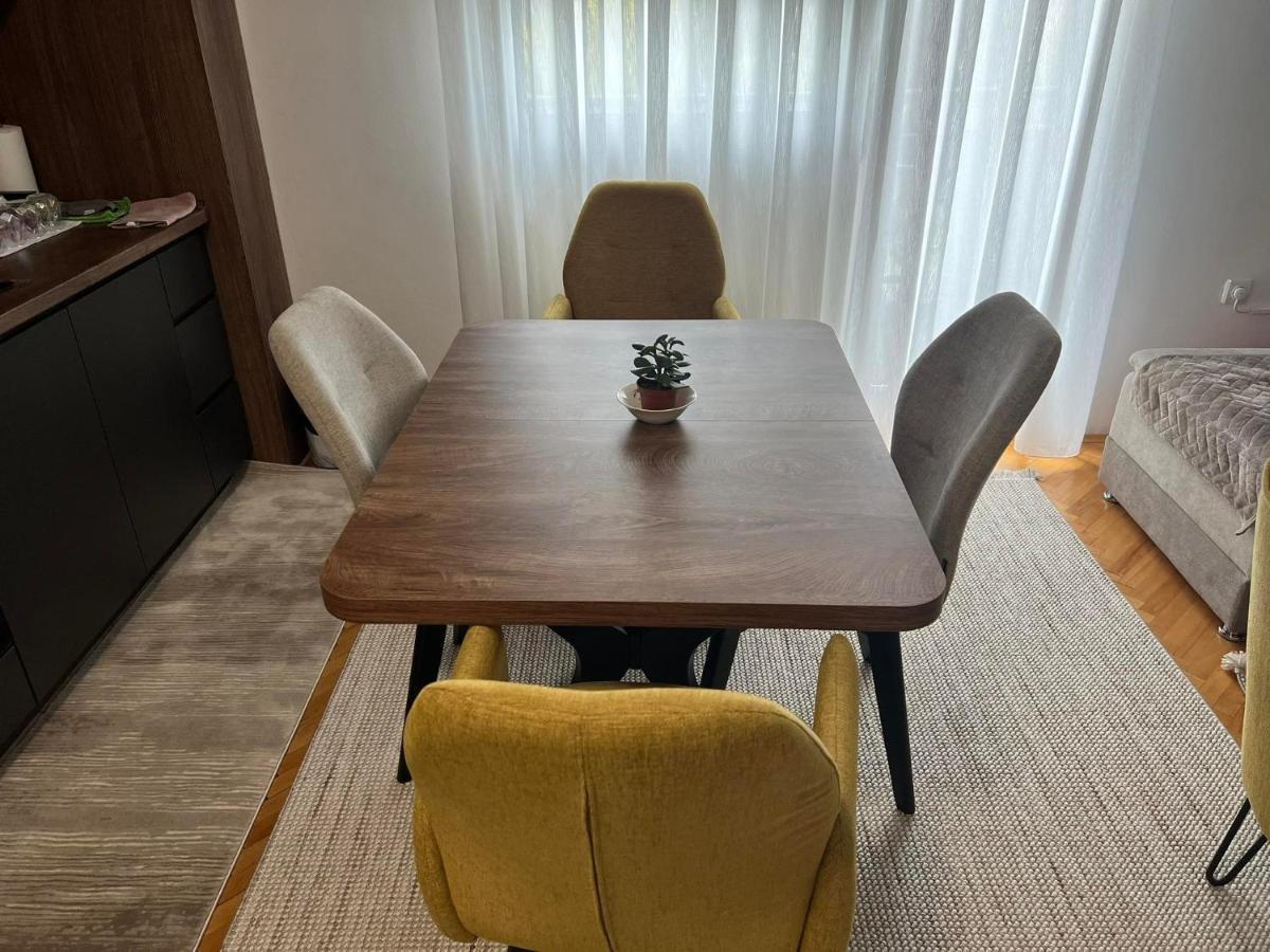 Kuman Apartments Kumanovo Kültér fotó